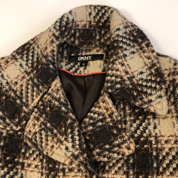 DKNY Coat 10 Tweed Brown Cream Check Plaid Pockets Belt Wool Excellent Condition - Picture 4 of 10